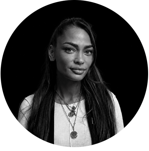 Damla, Piercing Artist bei BEAUTYRELLA Berlin