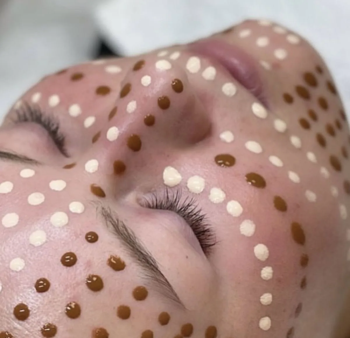 Kosmetik Einblick 02 – Kosmetik bei Beautyrella Berlin