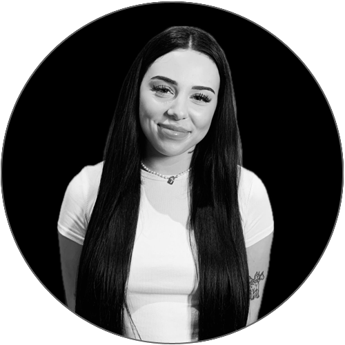 Lea, Piercing Artist bei BEAUTYRELLA Berlin